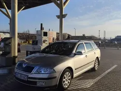 Utilizat 2005 Skoda Octavia Break | 2.600 EUR (Puțin scump)