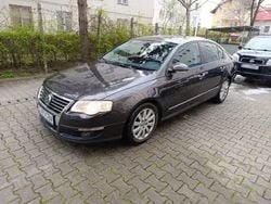 Utilizat 2006 VW Passat Berlinǎ | 2.350 EUR (Preț bun)