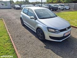 Gri Utilizat 2011 VW Polo Team Hatchback | 3.600 EUR (Preț bun)