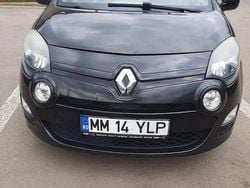 Culoarenegru Utilizat 2012 Renault Twingo Initiale Paris Hatchback | 3.650 EUR