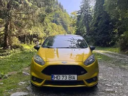 Galbeuriu Utilizat 2015 Ford Fiesta Trend Hatchback | 4.590 EUR (Preț OK)