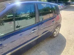 Utilizat 2004 Renault Scénic II Monovolum | 800 EUR
