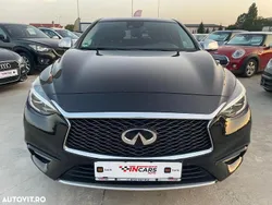 Negru Utilizat 2017 Infiniti Q30 Hatchback | 11.500 EUR