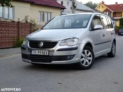 Culoareargint Utilizat 2010 VW Touran Conceptline Monovolum | 2.900 EUR (Super Preț)