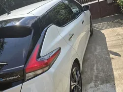 Alb Utilizat 2019 Nissan Leaf Tekna Hatchback | 13.000 EUR (Preț OK)