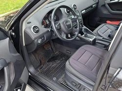Culoarenegru Utilizat 2009 Audi A3 Sportback Ambiente Hatchback | 5.299 EUR (Preț bun)