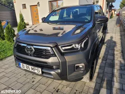 Culoareverde Utilizat 2023 Toyota HiLux Edition Pickup | 50.000 EUR (Puțin scump)