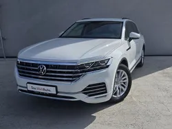 Albnormal Utilizat 2023 VW Touareg Elegance SUV | 58.874 EUR (Scump)