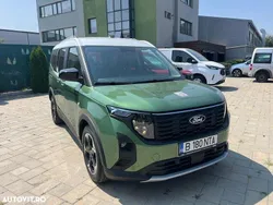 Culoareverde Utilizat 2024 Ford Courier Monovolum | 23.958 EUR