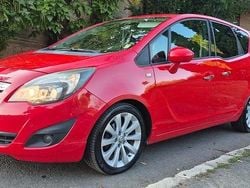 Culoarerosu Utilizat 2010 Opel Meriva Monovolum | 3.650 EUR (Preț bun)