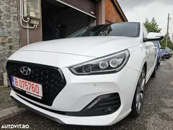 Culoarealb Utilizat 2020 Hyundai i30 Style Hatchback | 15.900 EUR (Super Preț)