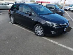 Culoarenegru Utilizat 2011 Opel Astra Break | 4.900 EUR (Puțin scump)