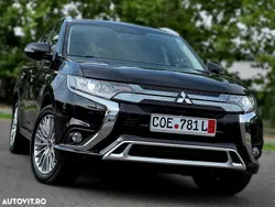 Negru Utilizat 2021 Mitsubishi Outlander P-HEV SUV | 17.990 EUR (Super Preț)