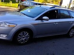 Utilizat 2009 Ford Mondeo Berlinǎ | 2.000 EUR