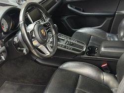 Negru Utilizat 2015 Porsche Macan SUV | 22.900 EUR (Preț OK)
