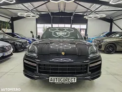 Negru Utilizat 2018 Porsche Cayenne Turbo SUV | 70.000 EUR
