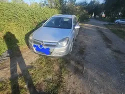 Utilizat 2006 Opel Astra Hatchback | 1.700 EUR