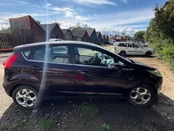 Culoarealte culori Utilizat 2009 Ford Fiesta Trend Hatchback | 3.700 EUR (Preț OK)