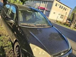 Utilizat 2003 Ford Focus Hatchback | 2.000 EUR (Puțin scump)