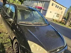 Utilizat 2003 Ford Focus Hatchback | 2.500 EUR (Scump)