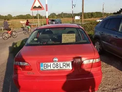 Rosu Utilizat 2007 Fiat Albea Berlinǎ | 1.700 EUR