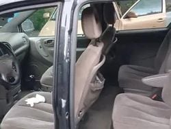 Utilizat 2002 Chrysler Voyager Monovolum | 2.500 EUR
