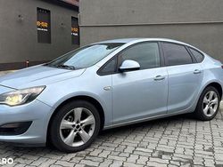Culoareargint Utilizat 2015 Opel Astra Enjoy Berlinǎ | 5.000 EUR (Super Preț)