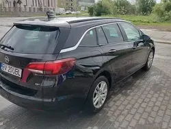 Negru Utilizat 2017 Opel Astra Sport Break | 5.000 EUR (Super Preț)