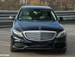 Culoarealbastru Utilizat 2017 Mercedes C250 Exclusive Berlinǎ | 16.890 EUR (Super Preț)