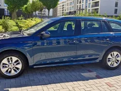 Albastru Utilizat 2022 Skoda Octavia Ambition Break | 15.900 EUR (Preț bun)