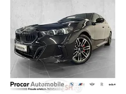 Negru Utilizat 2023 BMW 520 M Sport Berlinǎ | 61.844 EUR (Scump)