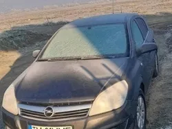 Gri Utilizat 2009 Opel Astra Hatchback | 2.600 EUR (Preț OK)