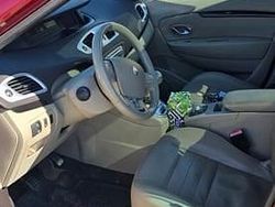 Rosu Utilizat 2010 Renault Grand Scénic III Monovolum | 3.750 EUR (Preț OK)