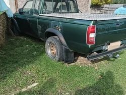 Utilizat 2000 Nissan Navara Pickup | 2.800 EUR (Preț OK)