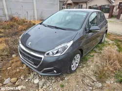 Gri Utilizat 2015 Peugeot 208 Style Hatchback | 4.450 EUR (Preț bun)