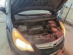 Utilizat 2011 Opel Corsa Berlinǎ | 2.200 EUR (Preț OK)