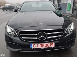 Negru Utilizat 2019 Mercedes E220 Berlinǎ | 25.600 EUR (Preț bun)