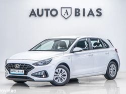 Alb Utilizat 2021 Hyundai i30 Comfort Hatchback | 9.990 EUR (Preț bun)