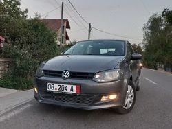 Gri Utilizat 2010 VW Polo Hatchback | 4.500 EUR (Preț OK)