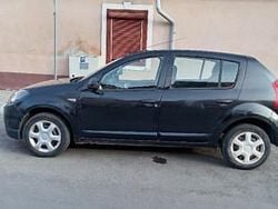 Utilizat 2010 Dacia Sandero Hatchback | 1.500 EUR