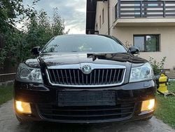 Culoarenegru Utilizat 2012 Skoda Octavia Business Line Berlinǎ | 6.250 EUR (Puțin scump)