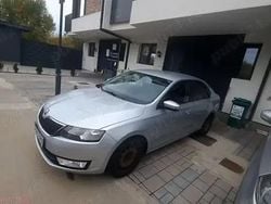 Argintiu Utilizat 2015 Skoda Rapid Berlinǎ | 8.500 EUR (Puțin scump)