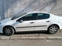 Alb Utilizat 2004 Peugeot 407 Berlinǎ | 2.500 EUR (Puțin scump)