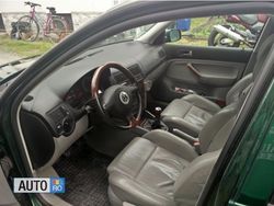 Verde Utilizat 2002 VW Golf IV Berlinǎ | 6.000 EUR