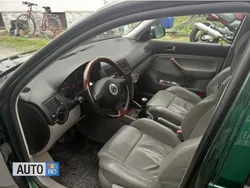 Verde Utilizat 2002 VW Golf IV Berlinǎ | 6.000 EUR