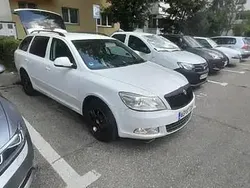 Alb Utilizat 2012 Skoda Octavia Break | 5.099 EUR (Puțin scump)