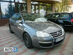 Gri metalizat Utilizat 2006 VW Jetta Trendline Berlinǎ | 4.050 EUR