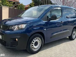 Culoarealbastru Utilizat 2019 Peugeot Partner Monovolum | 14.490 EUR