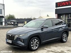 Culoarealbastru Utilizat 2021 Hyundai Tucson Trend SUV | 25.990 EUR (Scump)