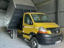 Utilizat 2005 Renault Master Van | 11.200 EUR